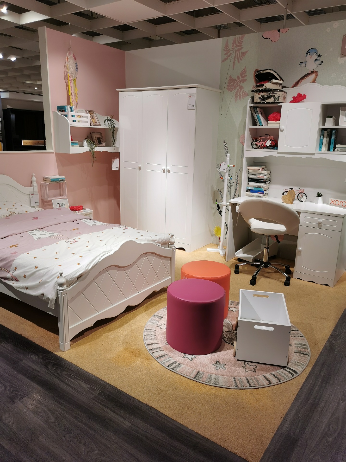 10 homes painted in Farrow & Ball Middleton Pink No.245